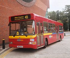 Metrobus Dart 210 lays over at Redhill