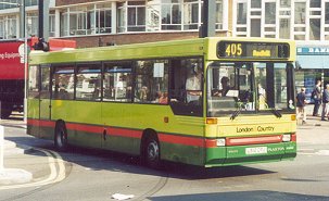London Country 512, Croydon, September 2000