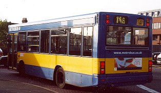 315 leavesc Bromley North on 146, Nov 2000.