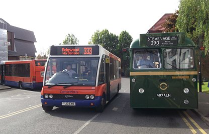 Centrebus 323 on H4, 322 on 333, RW3 on 390, Hertford