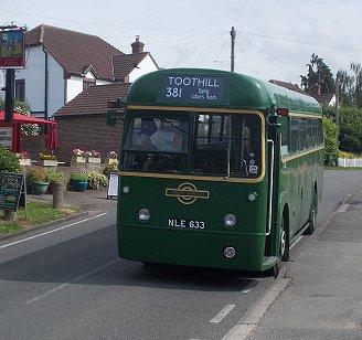 RF633 at Coopersale Common on 381