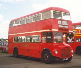 RM1571 at North Weald, 1998