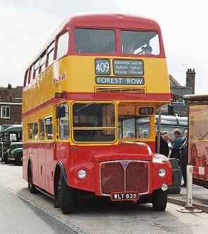 RM835 on 409 at East Grinstead Running Day, April 2003