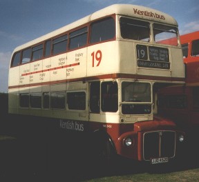 RML2452, Kentish Bus