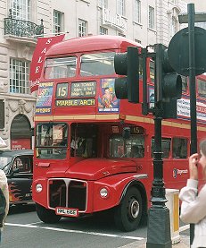 RML2616 on 15, Piccadilly Circus