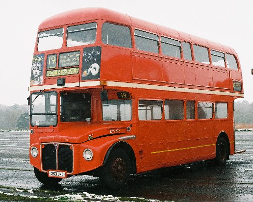 RML892 at Wisley Airfield