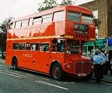 RML899 at Chigwell.