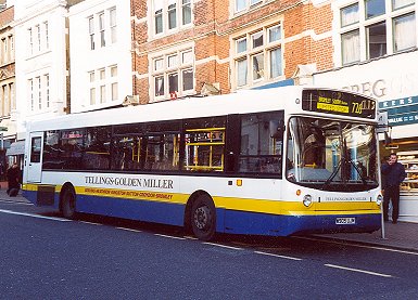 902 at Bromley South, Nov2000